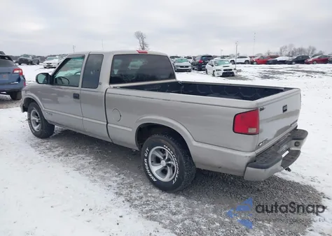 2000 Chevrolet S-10 Ls from USA, damaged, VIN 1GCCS19W3YK215053